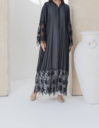 Online Abaya Shop: Explore Chic Black Abayas for Modest Fashion